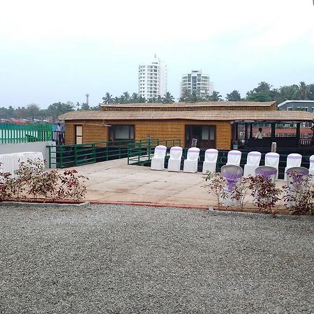 Global Backwater Resort Колам Екстериор снимка