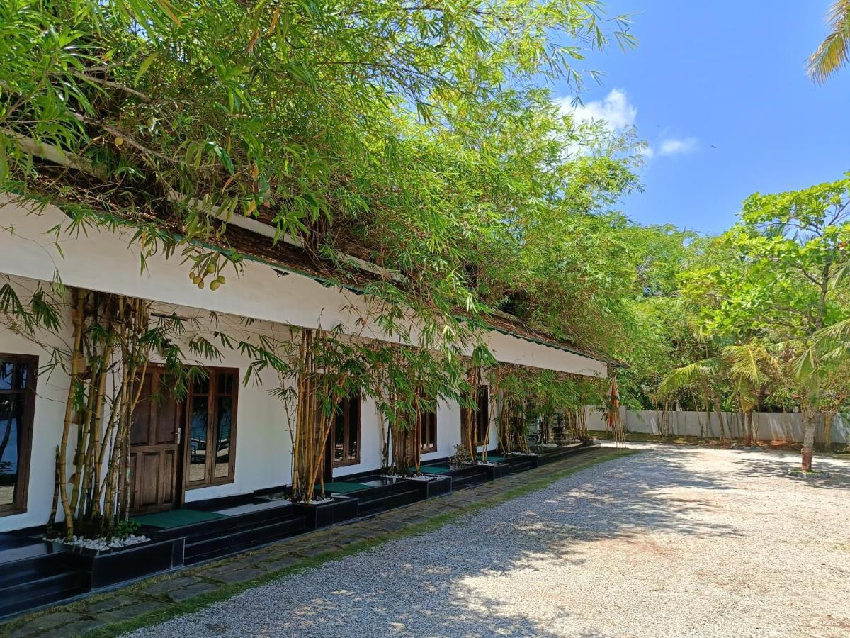 Global Backwater Resort Колам Екстериор снимка